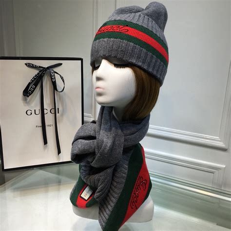 gucci baret|Gucci beanie and scarf.